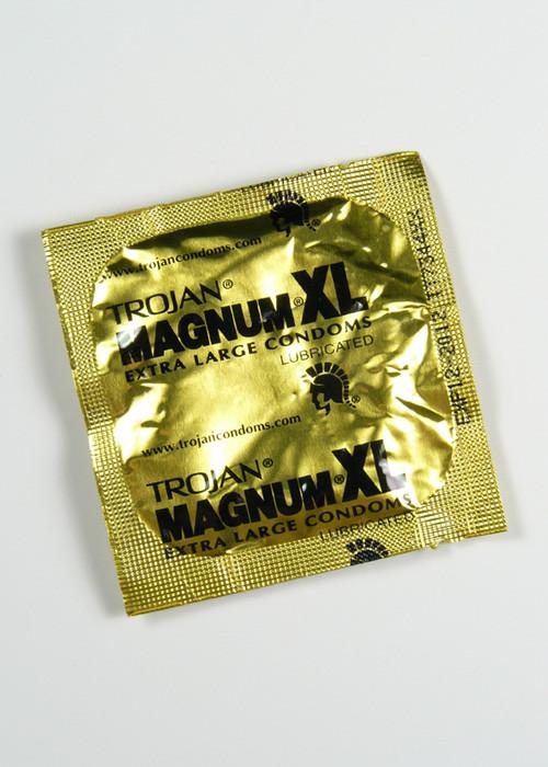 Trojan Magnum XL Condoms 12-pack