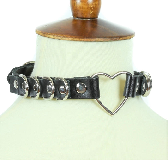 Heart D Ring Choker